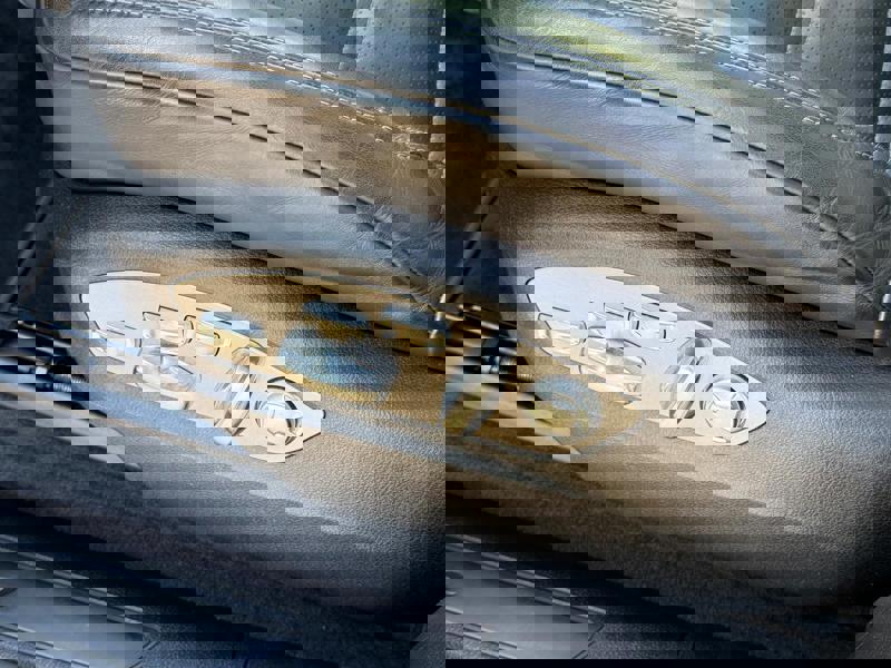 Image Porsche 慍慣⁮吨灹㤠䈵⠩ㄱ㈮㄰ⴳ⤾ 2.0 Phase 2 245 PDK7 PDLS+ TO GPS Caméra Carplay Sièges cuir élec à mémoires 18 positions chauffants